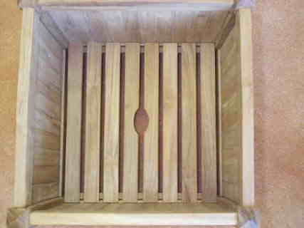 Discontinued Classic Planter 20x20 - Picture D