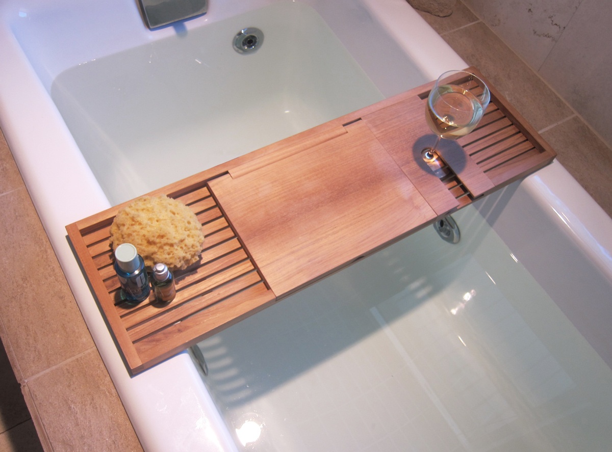 What is the Best Wood for Bathtub Tray? 