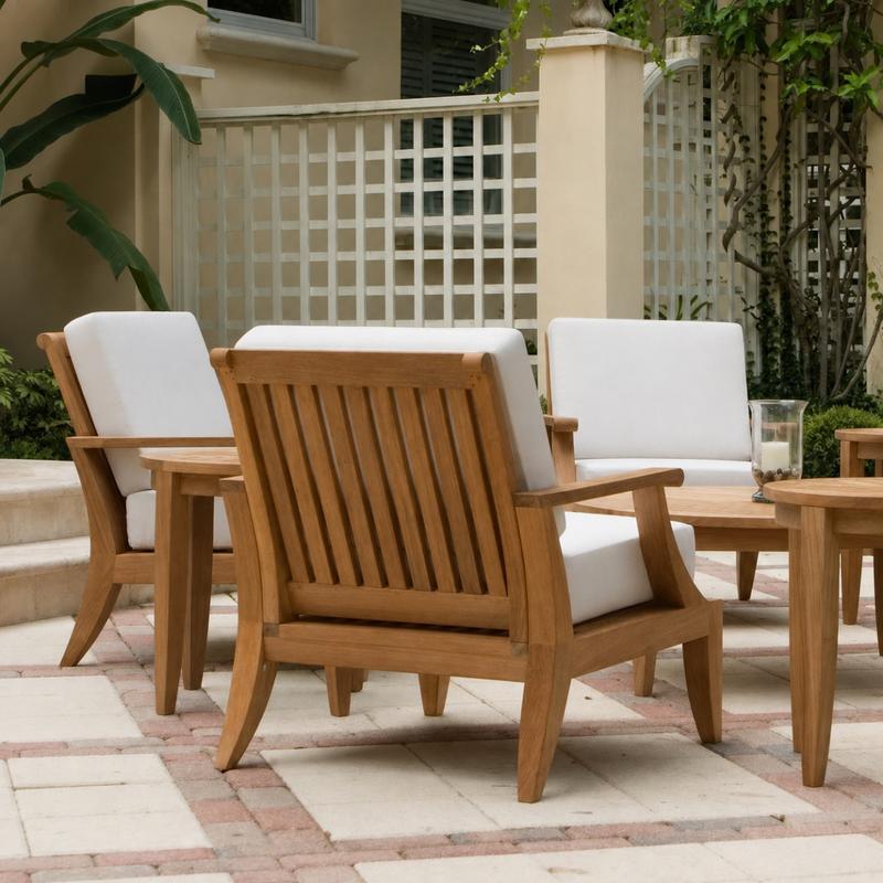 alt="Laguna Teak Lounge Chair - Picture E"