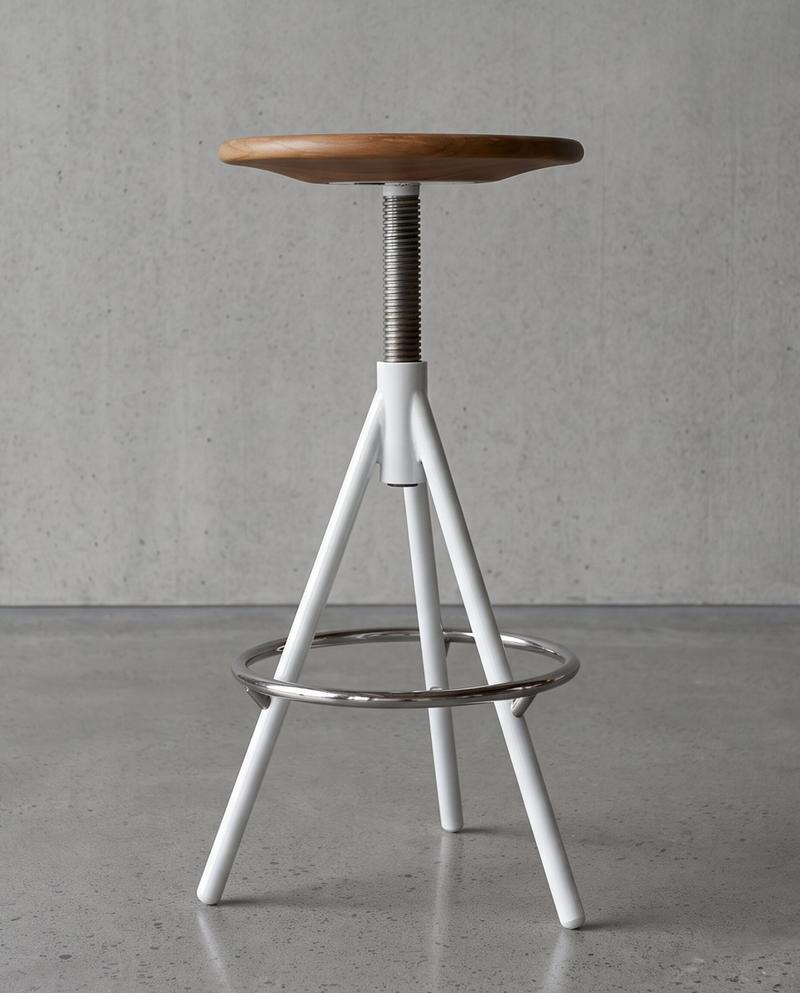 alt="Swivy Swivel Stool - Picture C"