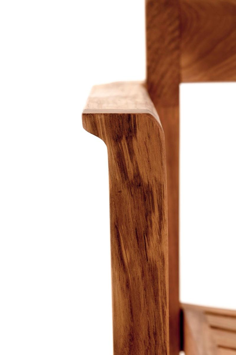 alt="30121 Amazon teak oil 32 ounce bottle showing horizon armchair with oil finish on armrest on a white background"
