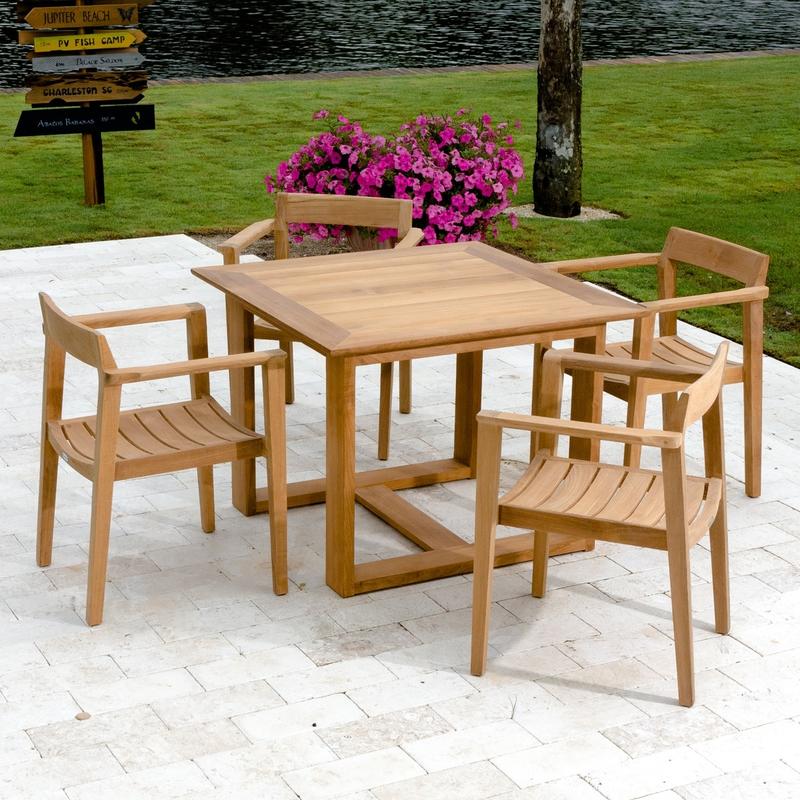 alt="Daniah teak square set"