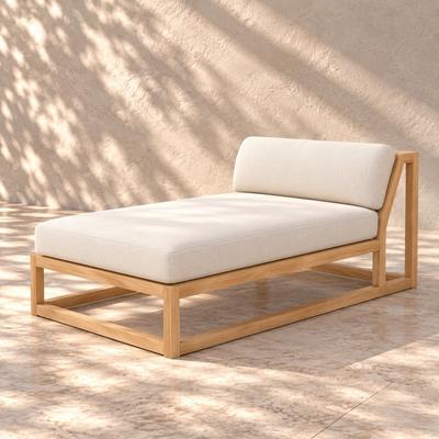 Maya Chaise